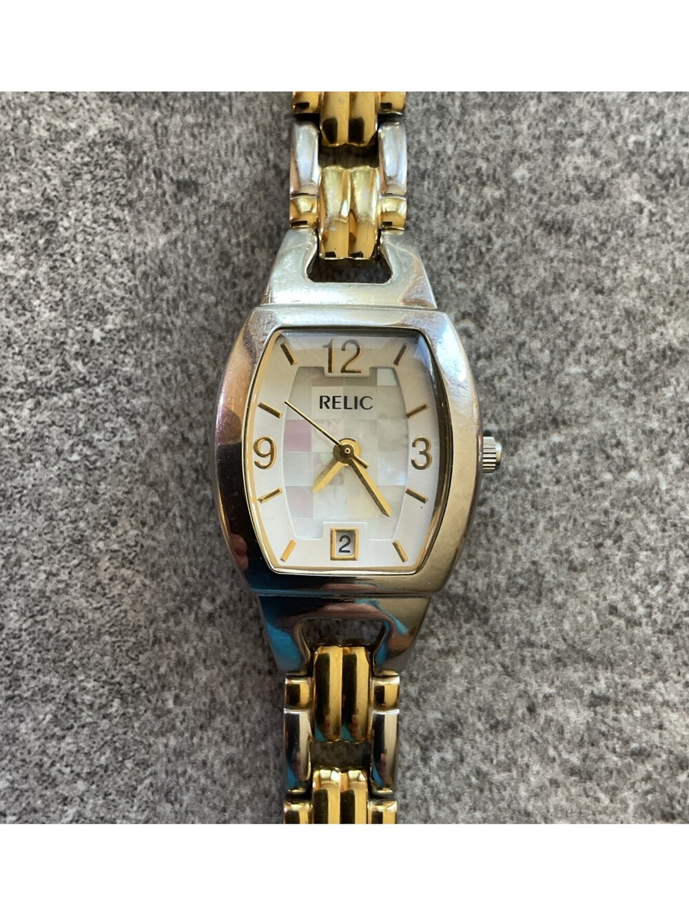 Beautiful Relic By Fossil Womens Watch 22mm Two Tone Case/Band MOP Dial Bin F